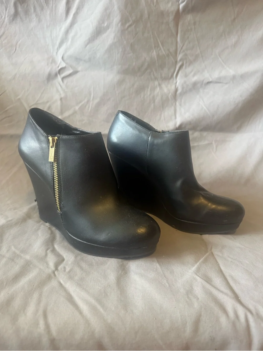 Jessica Simpson Carli style Black wedge booties - w’s 10M